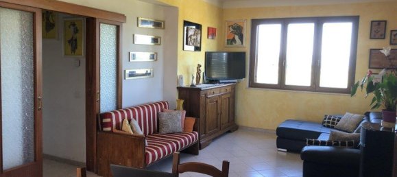 4 Schlafzimmer Haus in Castiglione del Lago, Italy, Nr. 64440 7