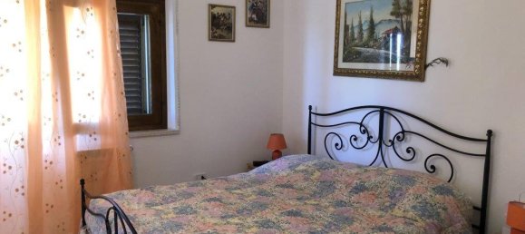 4 Schlafzimmer Haus in Castiglione del Lago, Italy, Nr. 64440 17