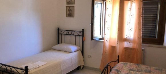 4 Schlafzimmer Haus in Castiglione del Lago, Italy, Nr. 64440 18