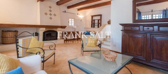 4 bedrooms House in Wardija, Malta No. 3222 6