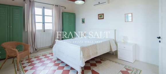 4 bedrooms House in Wardija, Malta No. 3222 8