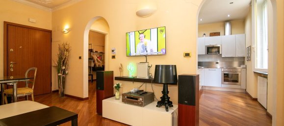 4 Schlafzimmer Wohnung in Genoa, Italy, Nr. 376400 2