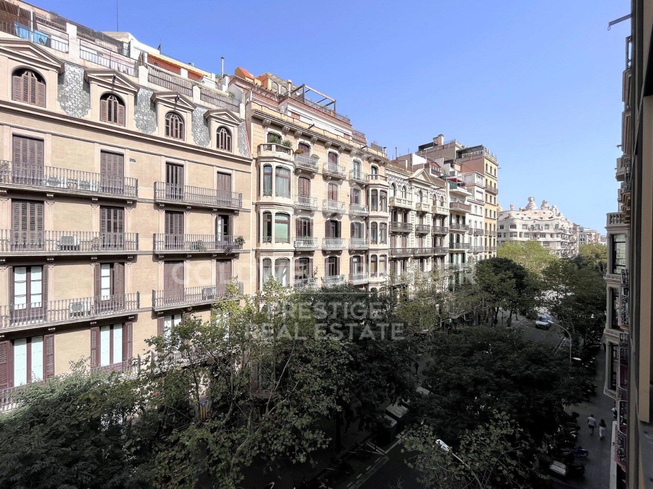 3 chambres Appartement à Eixample, Spain No. 86537