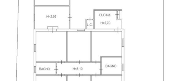 4 bedrooms House in Carrara, Italy No. 50635 16