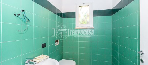 420m² Commercial property in Brescia, Italy No. 335632 38