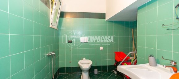 420m² Commercial property in Brescia, Italy No. 335632 39
