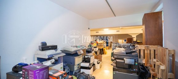 420m² Commercial property in Brescia, Italy No. 335632 22