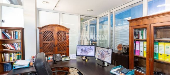 420m² Commercial property in Brescia, Italy No. 335632 17