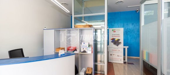 420m² Commercial property in Brescia, Italy No. 335632 5