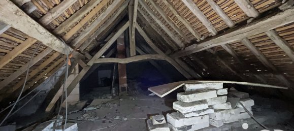 Casa de 8 divisões em Genille, France N.º 288601 18