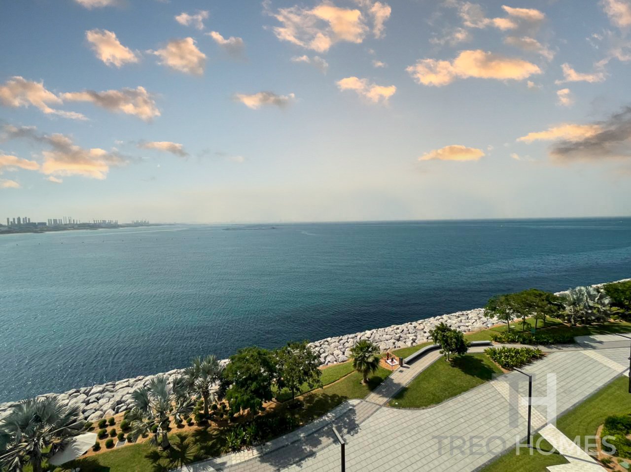 4 bedrooms Apartment in Bluewaters, UAE No. 28458