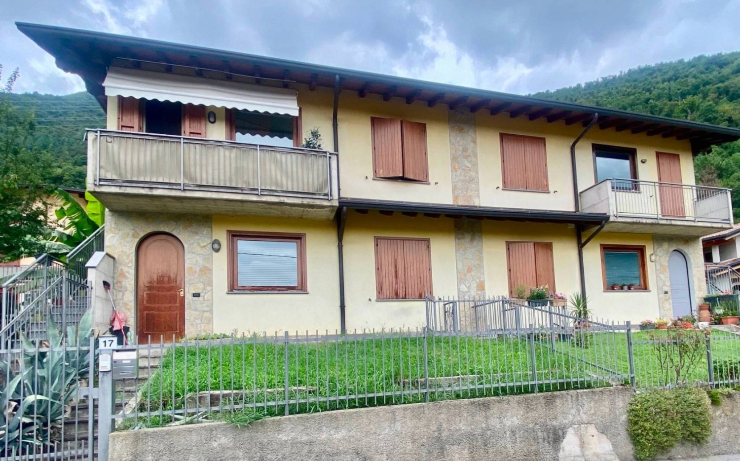 2 Schlafzimmer Wohnung in Vigano San Martino, Italy, Nr. 290853