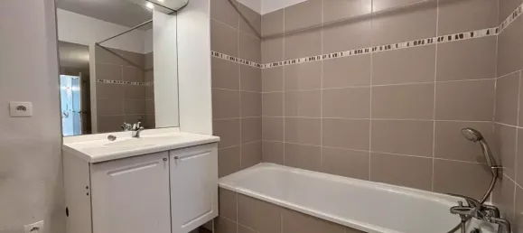 2 chambres Appartement à Grenoble, France No. 296295 6