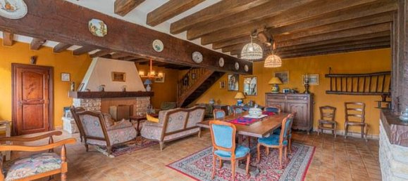 2 bedrooms House in Montrouveau, France No. 315770 2