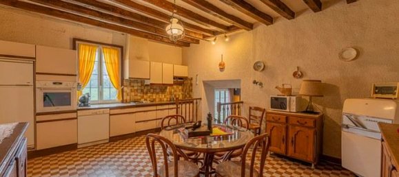 2 bedrooms House in Montrouveau, France No. 315770 3