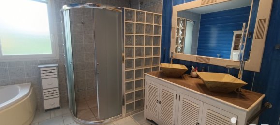 5 bedrooms House in Chateauroux, France No. 154412 7