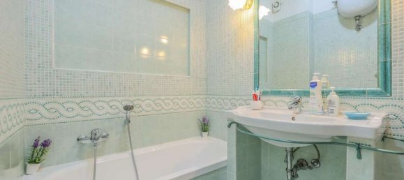 3 rooms Apartment in Rome, Italy No. 148168 5