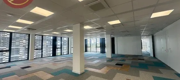 89m² Commercial property in Haute-Garonne, France No. 351890 7