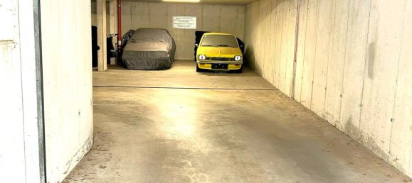 1-salle Parking à Vomp, Austria No. 174913 2