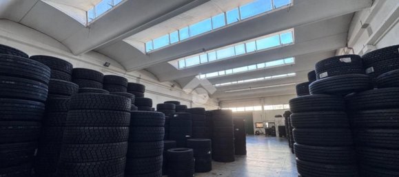 Entrepôt à Thiene, Italy 705m² No. 342484 25