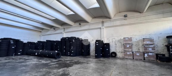 Entrepôt à Thiene, Italy 705m² No. 342484 17