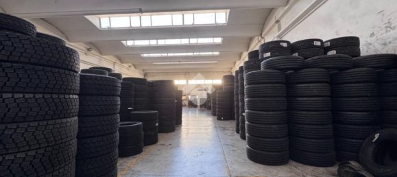 Entrepôt à Thiene, Italy 705m² No. 342484 12