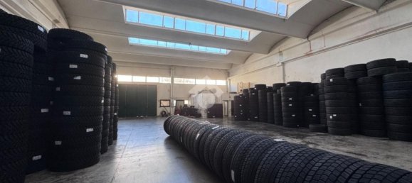 Entrepôt à Thiene, Italy 705m² No. 342484 9