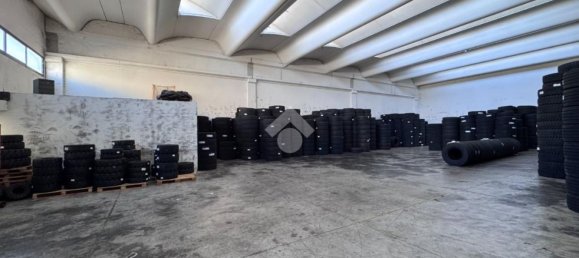 Entrepôt à Thiene, Italy 705m² No. 342484 24