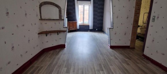 Casa de 3 dormitorios en Joudreville, France No. 59274 2