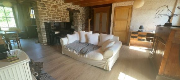 Casa de 3 dormitorios en Plouay, France No. 330190 2