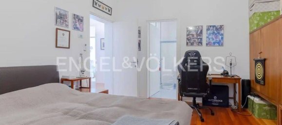 4 bedrooms Villa in Venice, Italy No. 131597 19