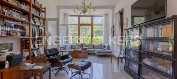 4 bedrooms Villa in Venice, Italy No. 131597 13