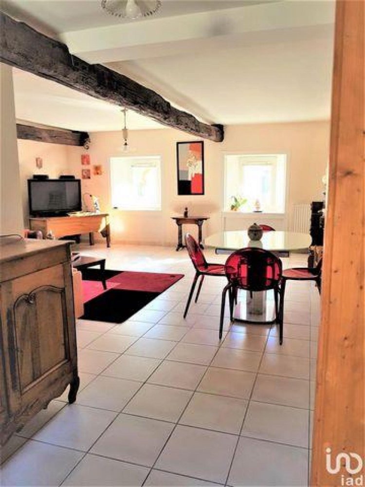 Кондоминиум  с 3 спальнями в Ньор, Франция № 34506