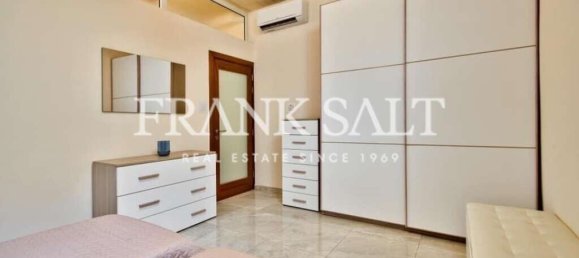 2 bedrooms Maisonette in Saint Julian's, Malta No. 4177 10