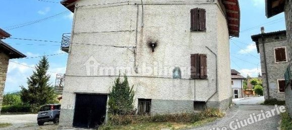 5 rooms Apartment in Villa Minozzo, Italy No. 332965 3