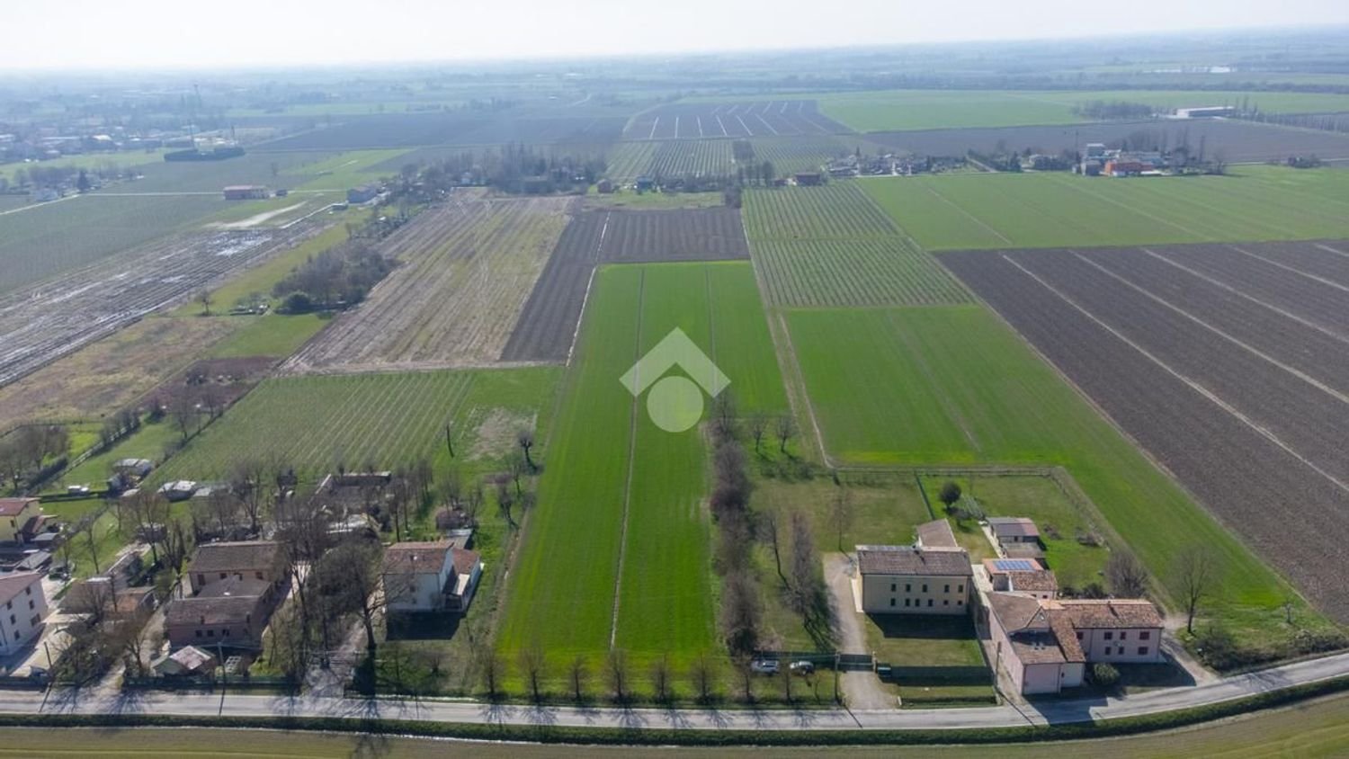  قطعة أرض في Novi di Modena, Italy 24000متر مربع رقم 77346