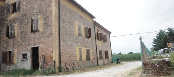 3 rooms Apartment in Parma, Italy No. 235406 19