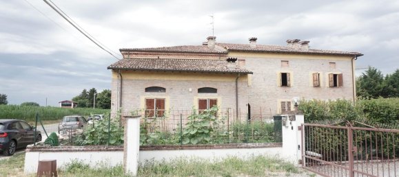 3 rooms Apartment in Parma, Italy No. 235406 22