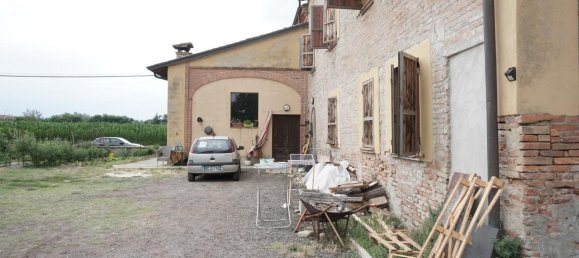 3 rooms Apartment in Parma, Italy No. 235406 16