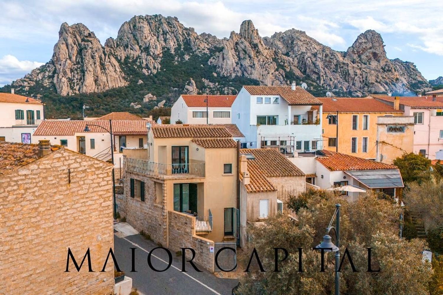 5 rooms House in Olbia, Italy No. 112009