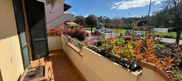 5 rooms House in San Miniato, Italy No. 9116 7