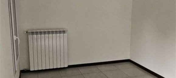 Casa de 8 divisões em Medolla, Italy N.º 24011 43