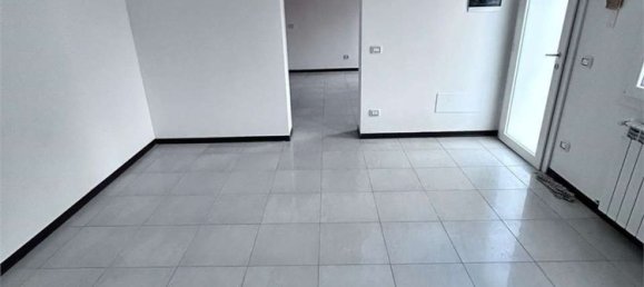 Casa de 8 divisões em Medolla, Italy N.º 24011 20