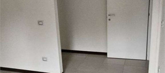 Casa de 8 divisões em Medolla, Italy N.º 24011 41