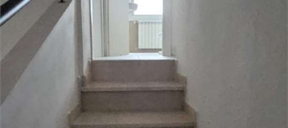 Casa de 8 divisões em Medolla, Italy N.º 24011 32