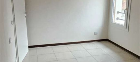 Casa de 8 divisões em Medolla, Italy N.º 24011 37