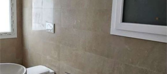 Casa de 8 divisões em Medolla, Italy N.º 24011 15