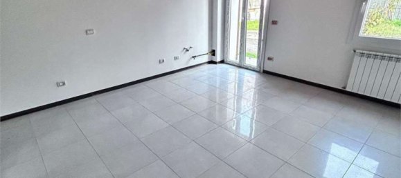 Casa de 8 divisões em Medolla, Italy N.º 24011 26