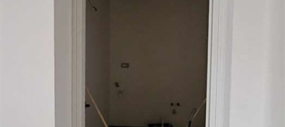 Casa de 8 divisões em Medolla, Italy N.º 24011 28