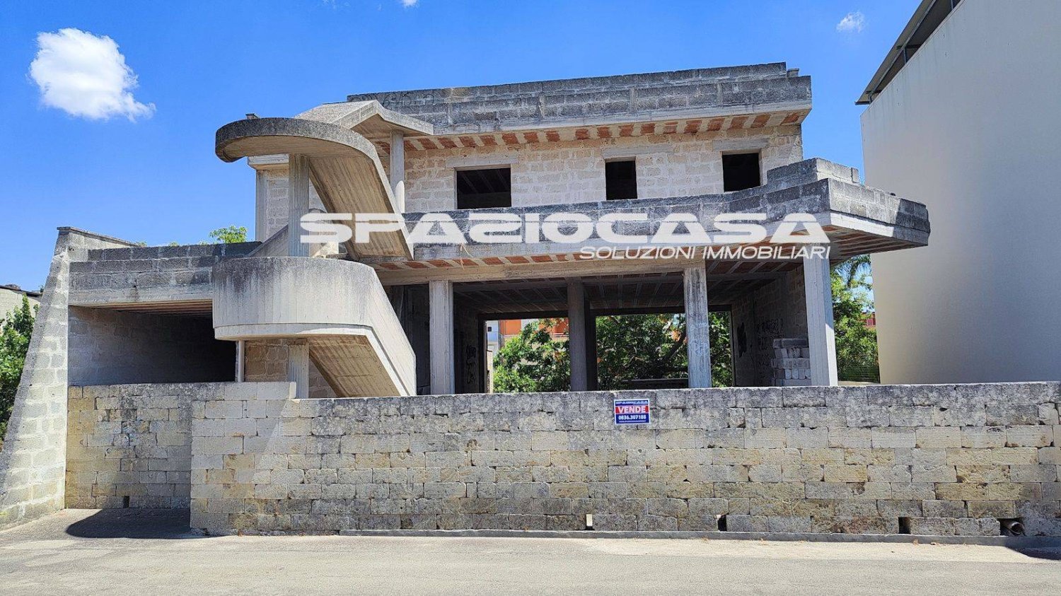 5 rooms Building in Supersano, Italy No. 304515